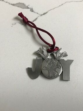 Seagull Canada Pewter Christmas Ornament ‘Joy to the World ‘
